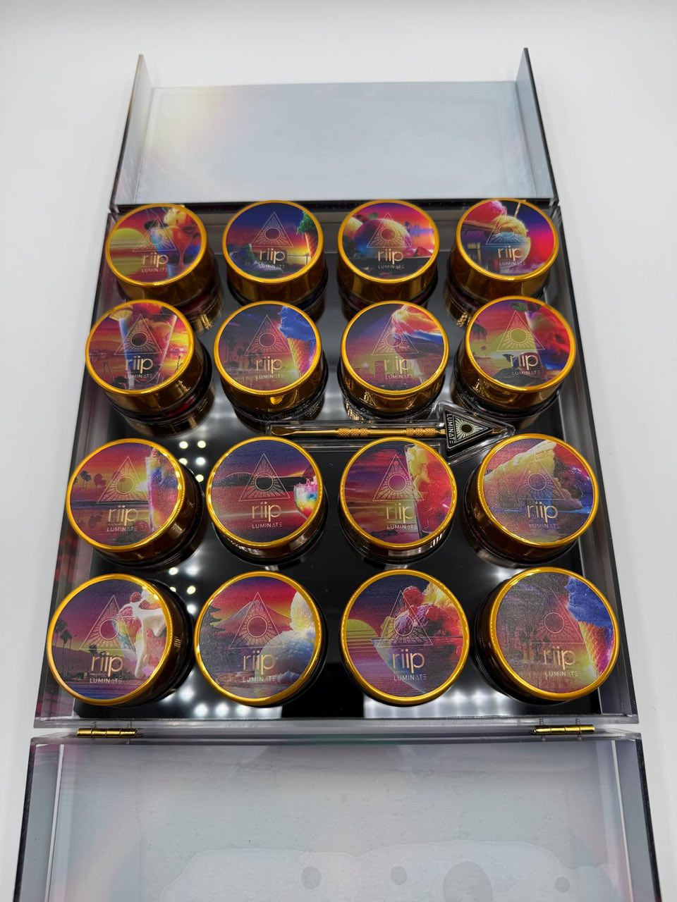 Luminate x Riip gelato edition crumble box